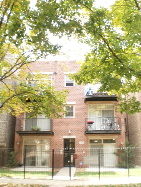 Building Photo - 6922 S Cregier Ave