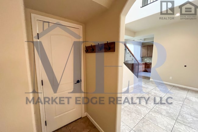 Building Photo - 3Bed/2.5Bath Townhouse in Carefree! $4499 MOVE-IN SPECIAL! Move-In Ready on 04/09/2026!