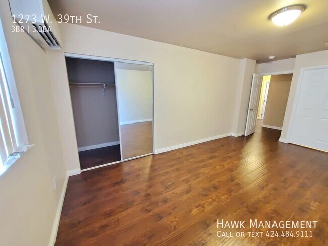Building Photo - 1273 W 39th St