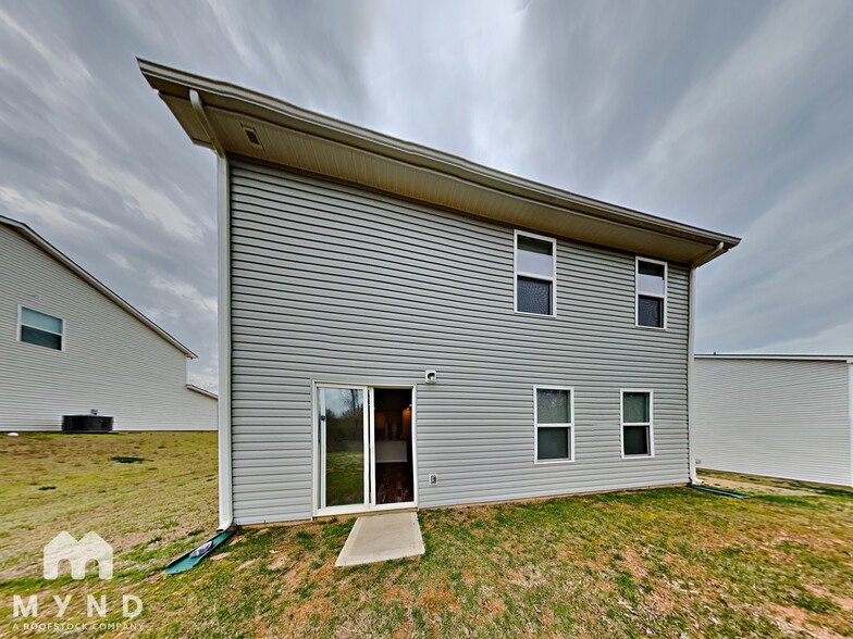 Building Photo - 336 Frank Burns Wy