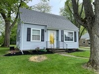Building Photo - 121 S Masters Ct