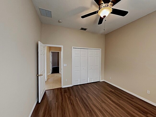 Building Photo - 3465 Bromfield Dr