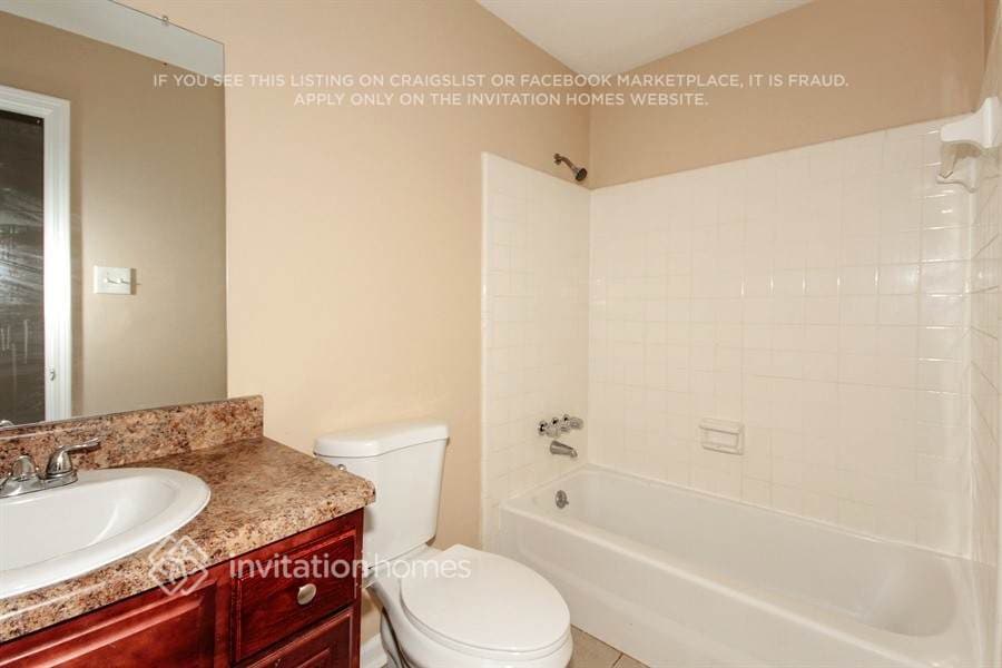 Building Photo - 1165 Golden Cir SW