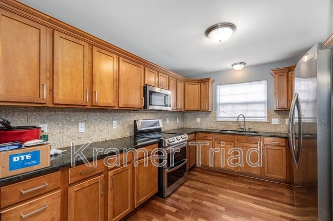 Building Photo - 6304 Harlequin Ln
