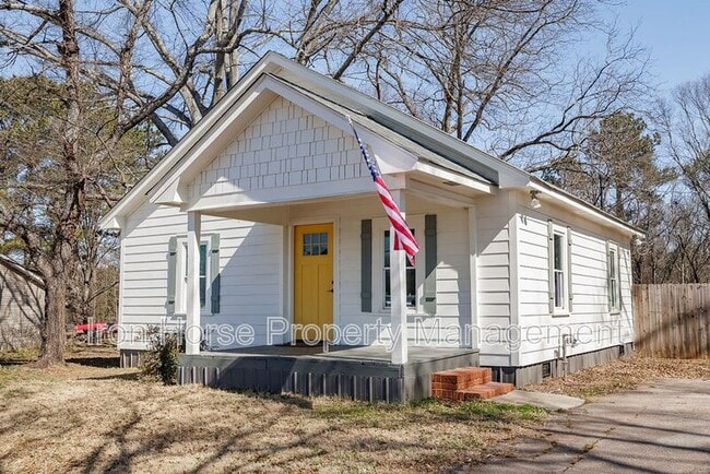 Building Photo - 2084 Broad St