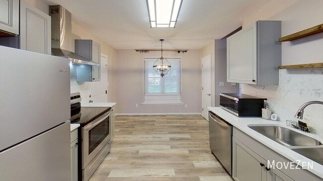 Building Photo - 4601 Kresson Pl