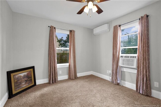 Building Photo - 326 Hawley Ln