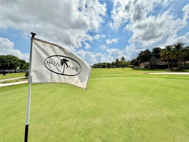 Building Photo - 3351 S Palm Aire Dr