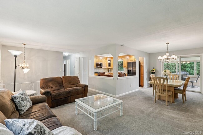 Building Photo - 118 Standish Dr