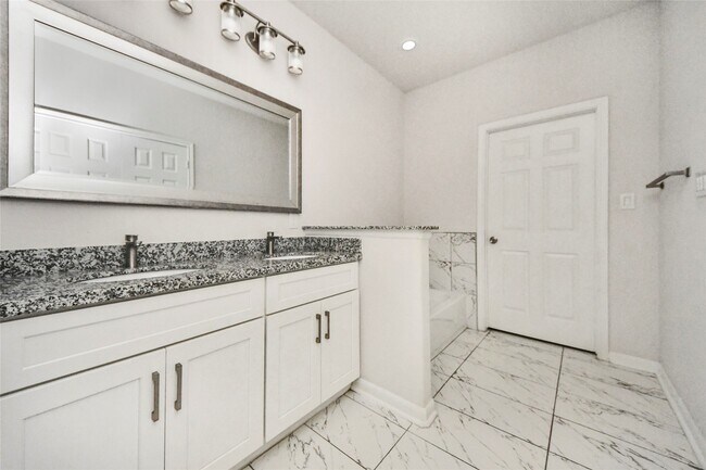 Building Photo - 7980 Ethel St