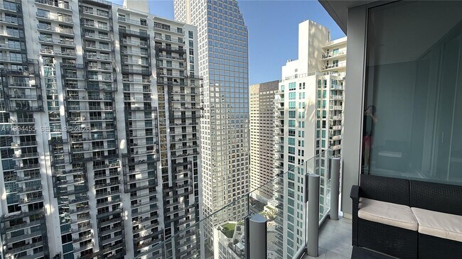 Building Photo - 300 Biscayne Blvd Way