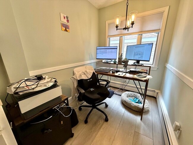 Building Photo - 15 Putnam St