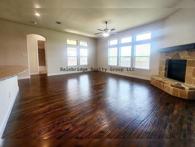 Building Photo - 3 bedroom, 3 bath, Aledo ISD