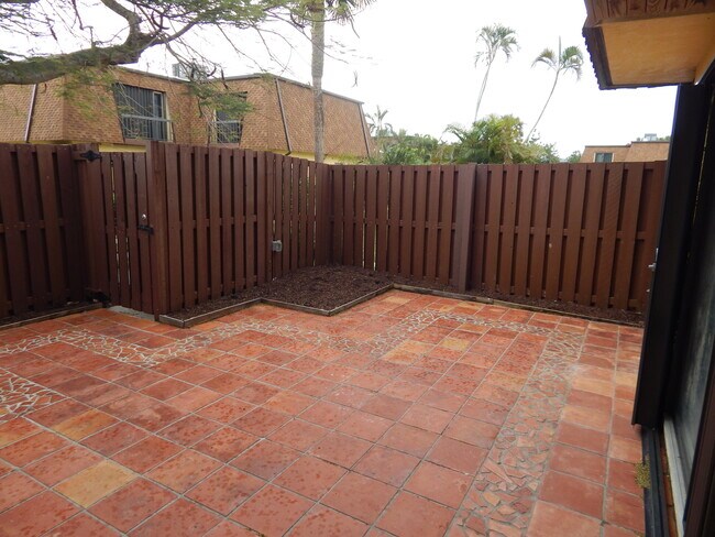 Building Photo - 110 N Delaware Blvd