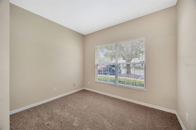 Building Photo - 5809 Fishhawk Ridge Dr