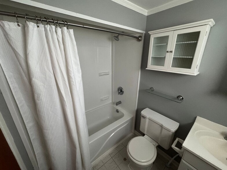 Building Photo - 3482 Sioux Dr