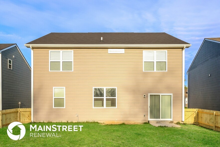 Building Photo - 12045 Wooden Trace Dr