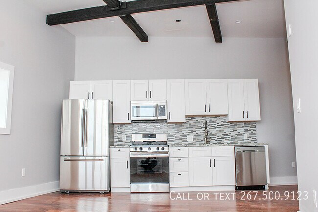 Building Photo - 1025 E Montgomery Ave