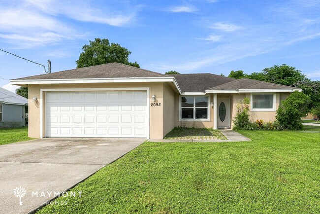 Building Photo - 2095 SE Joyner Cir