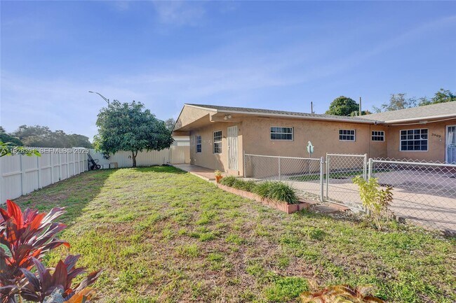 Building Photo - 2907 NW 103rd St