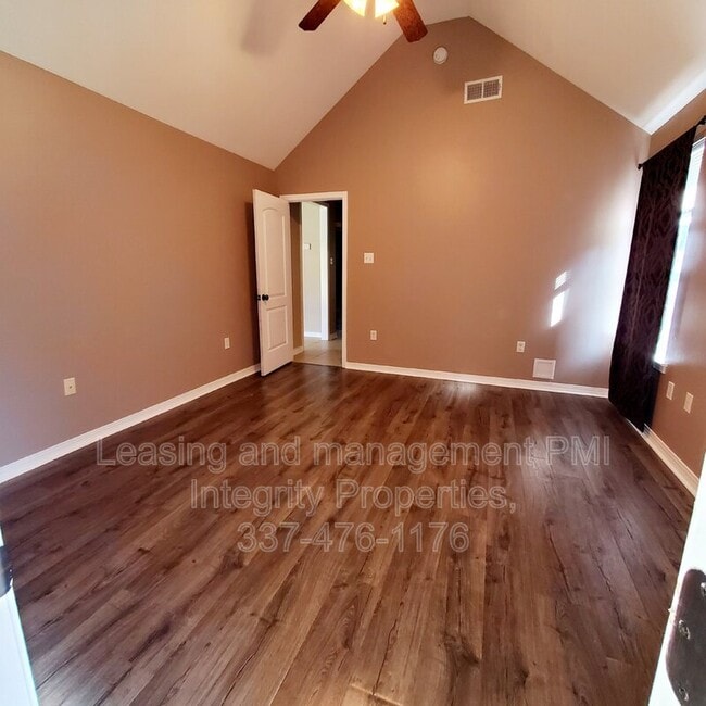 Building Photo - 112 Bryant St