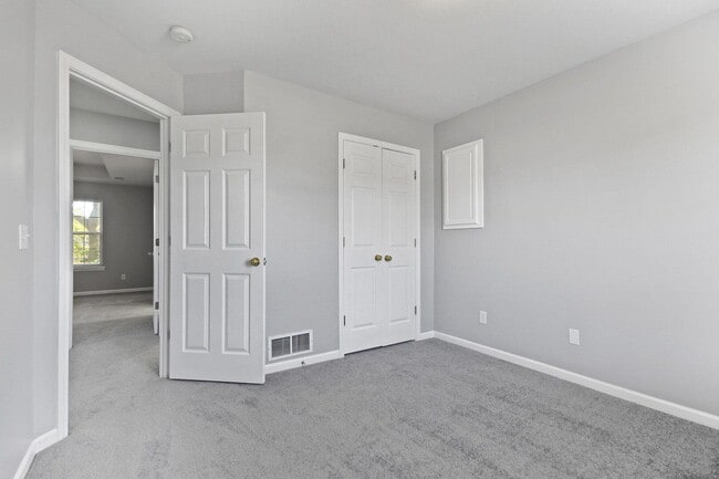 Building Photo - 4706 Fenimore Dr