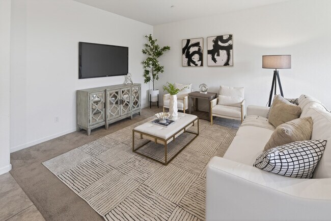 Building Photo - Gorgeous West Roseville Solar Home