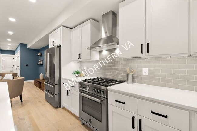 Building Photo - 2829 13th St NW