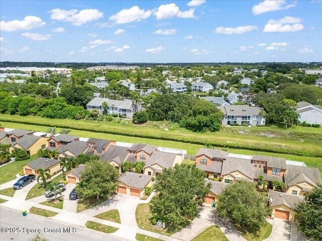 Building Photo - 890 Luminary Cir