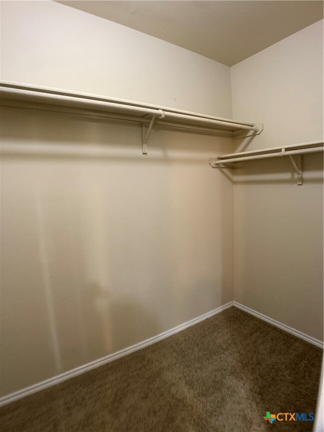Building Photo - 1140 Brown Rock Dr