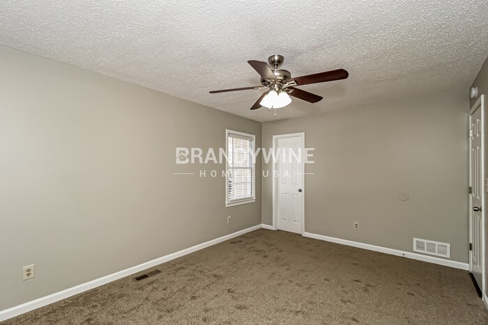 Building Photo - 106 Whitney Ln