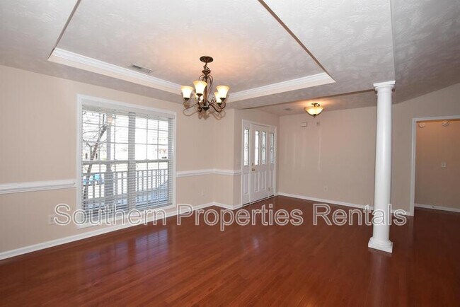 Building Photo - 89 Person Ct