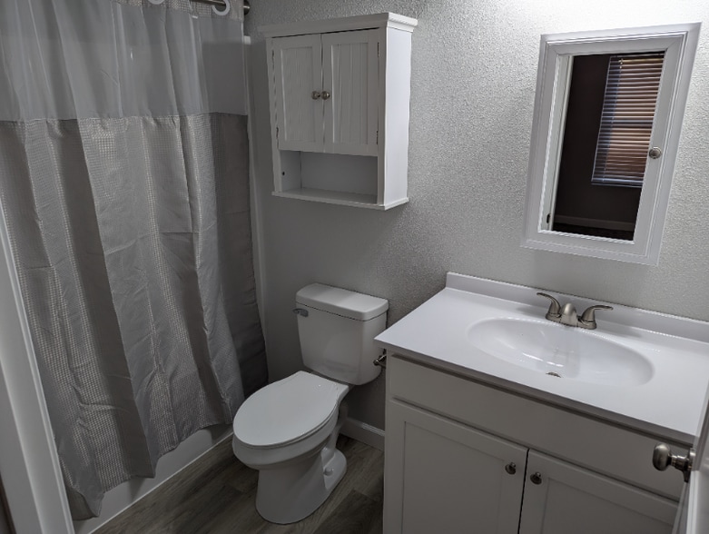 Building Photo - 512 Doe Run