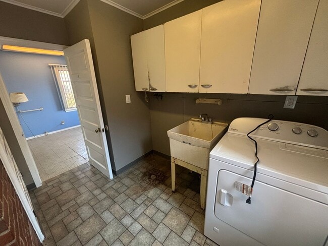 Building Photo - Use Your Tax Return For This Sweetheart of a Deal! This is a Lease-to-Own – Not a typical rental.