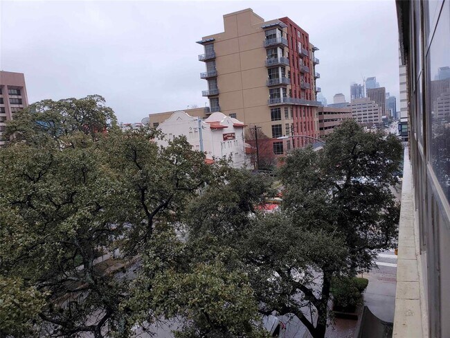 Building Photo - 1800 Lavaca St