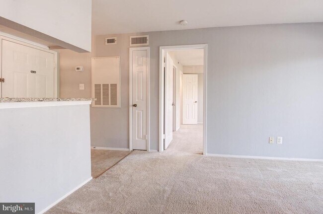 Building Photo - 3313 Wyndham Cir