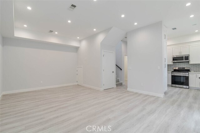 Building Photo - 9035 Rathburn Ave