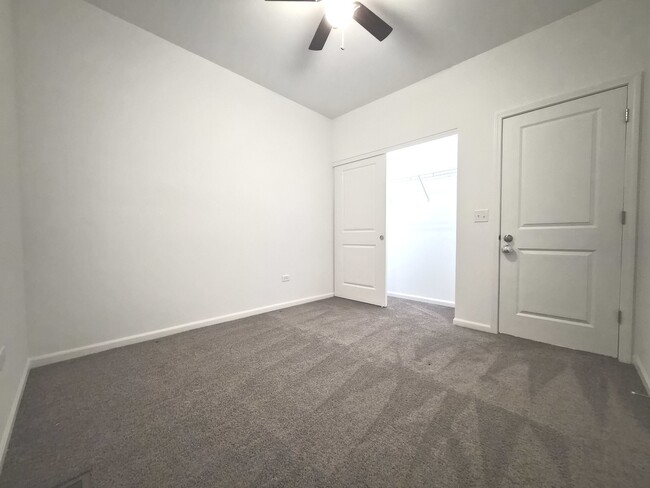 Building Photo - 4391 Chelsea Mnr Cir