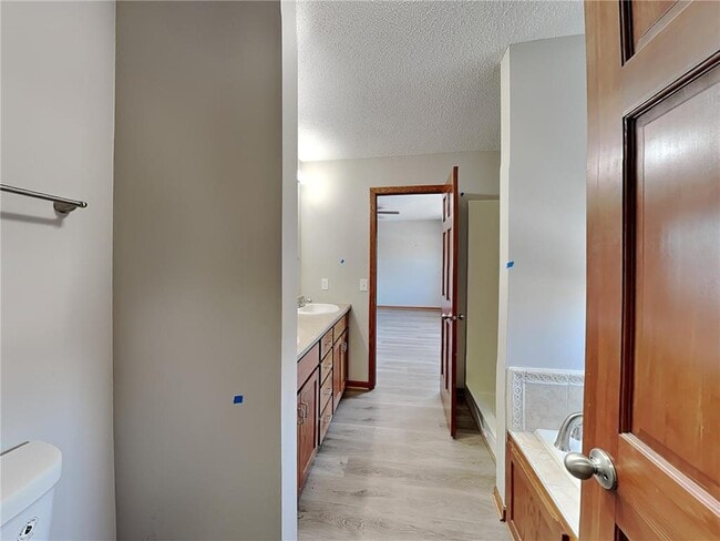 Building Photo - 2248 Longhorn Ln