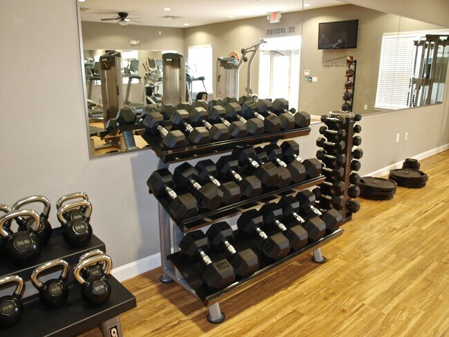 Building Photo - B3 | 2 Bed 2 Bath | 1244 sf | $1920 - $2207 | 6 to 15 month lease terms