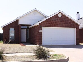 Building Photo - "Charming 3-Bed, 2-Bath Home in Lubbock's Serene Neighborhood – 1,315 Sq Ft of Comfortable Living!"