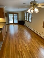 Building Photo - 123 Riverlin St