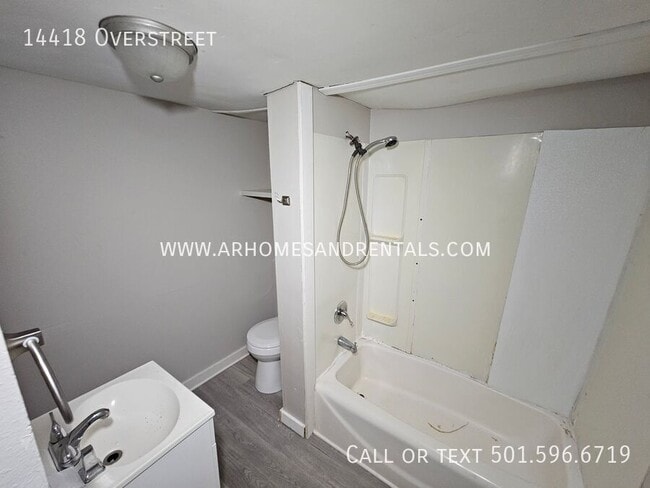Building Photo - 14418 Overstreet-