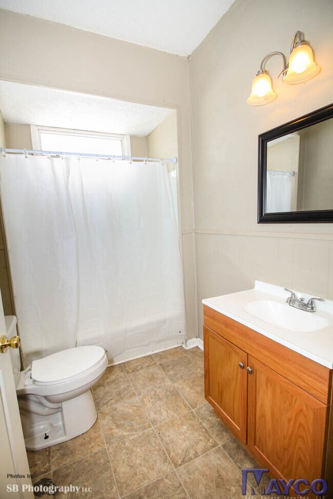 Building Photo - 284 Prospect St