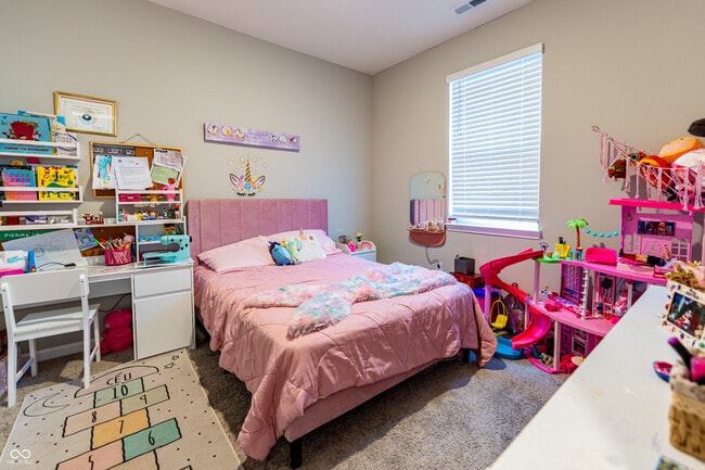 Building Photo - 354 Limerick Ln