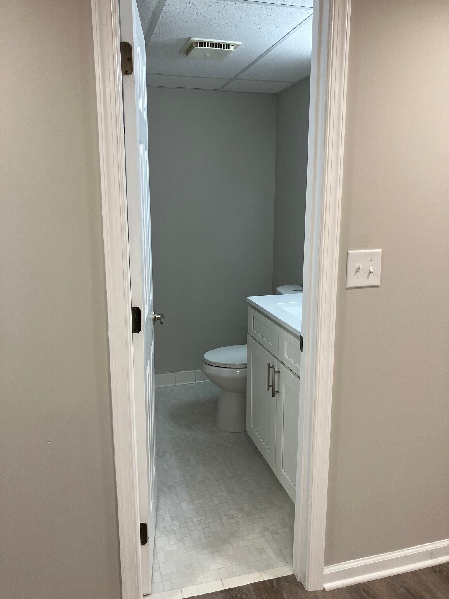 Bathroom - 1337 Cherokee Ave