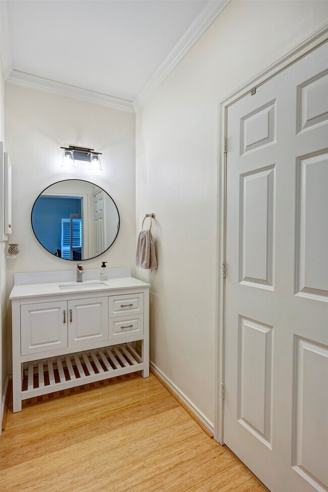 Building Photo - 5014 Mellon St