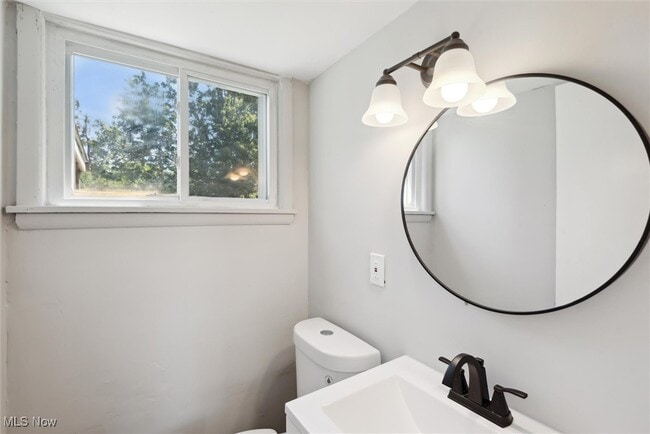 Building Photo - 5951 Marra Dr