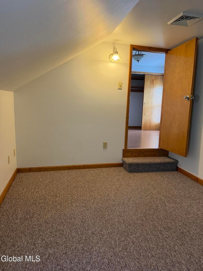 Building Photo - 88A Nelson St