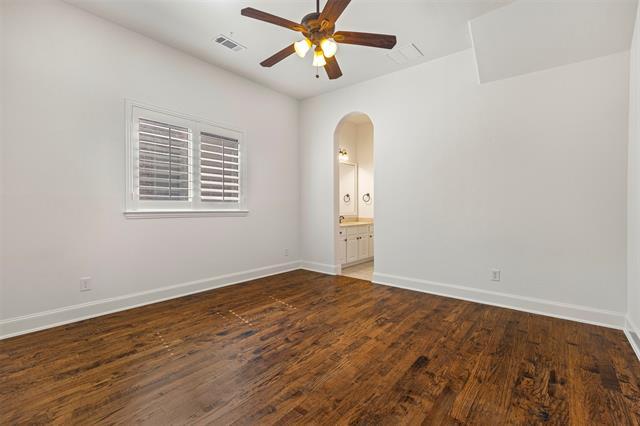 Building Photo - 3976 Chevy Chase Ln